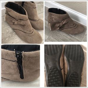 NWOT  Cozy suede boots size 7 made in 🇧🇷